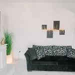 Black & White Seaside House * Corinth