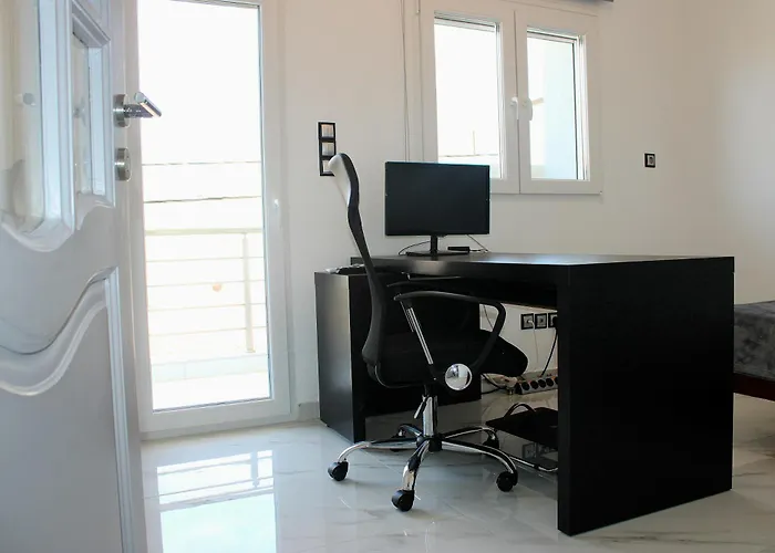 Black & White Seaside House Kalamia Apartmán Corinth