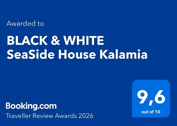 Апартаменты Black & White Seaside House Kalamia Corinth